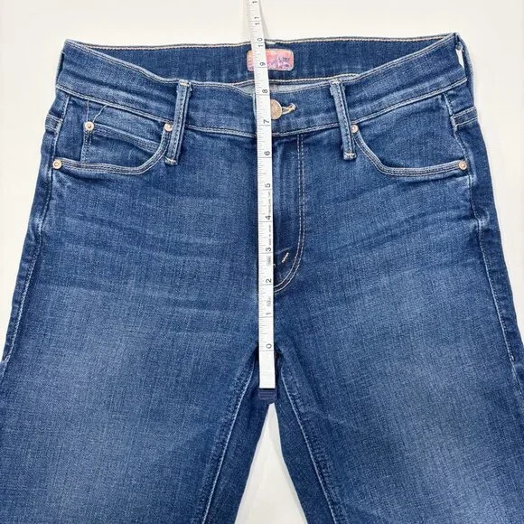 MOTHER The Runaway Fray Jeans Low-Mid Rise Slender Flare Medium/Dark Wash - 26